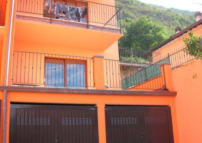 BALCONI-CON-SFERINE