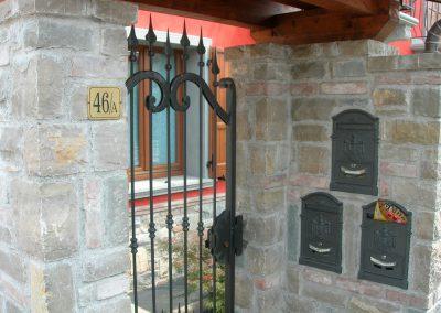CANCELLO-PEDONALE-CON-CIMASE
