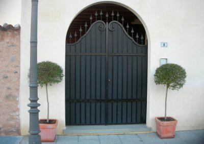 CANCELLO-TUTTO-CHIUSO-CON-LAMIERA