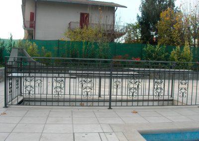 RINGHIERA-CON-PANNELLI-DECORATIVI
